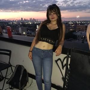 Meet your Posher, Kelly